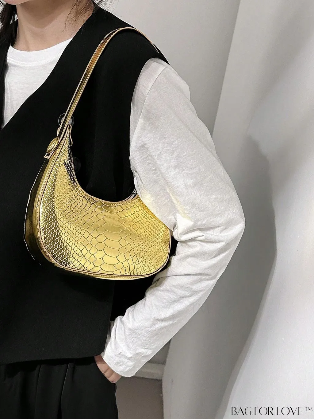 BagForLove - Exquisite Metallic Crocodile-Embossed Hobo Bag