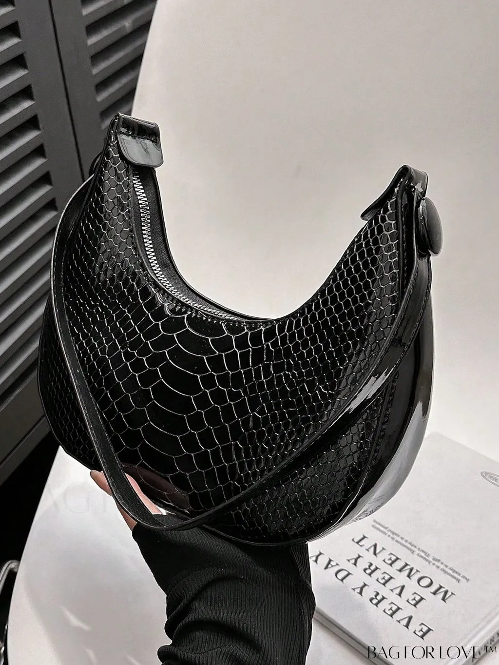 BagForLove - Exquisite Metallic Crocodile-Embossed Hobo Bag
