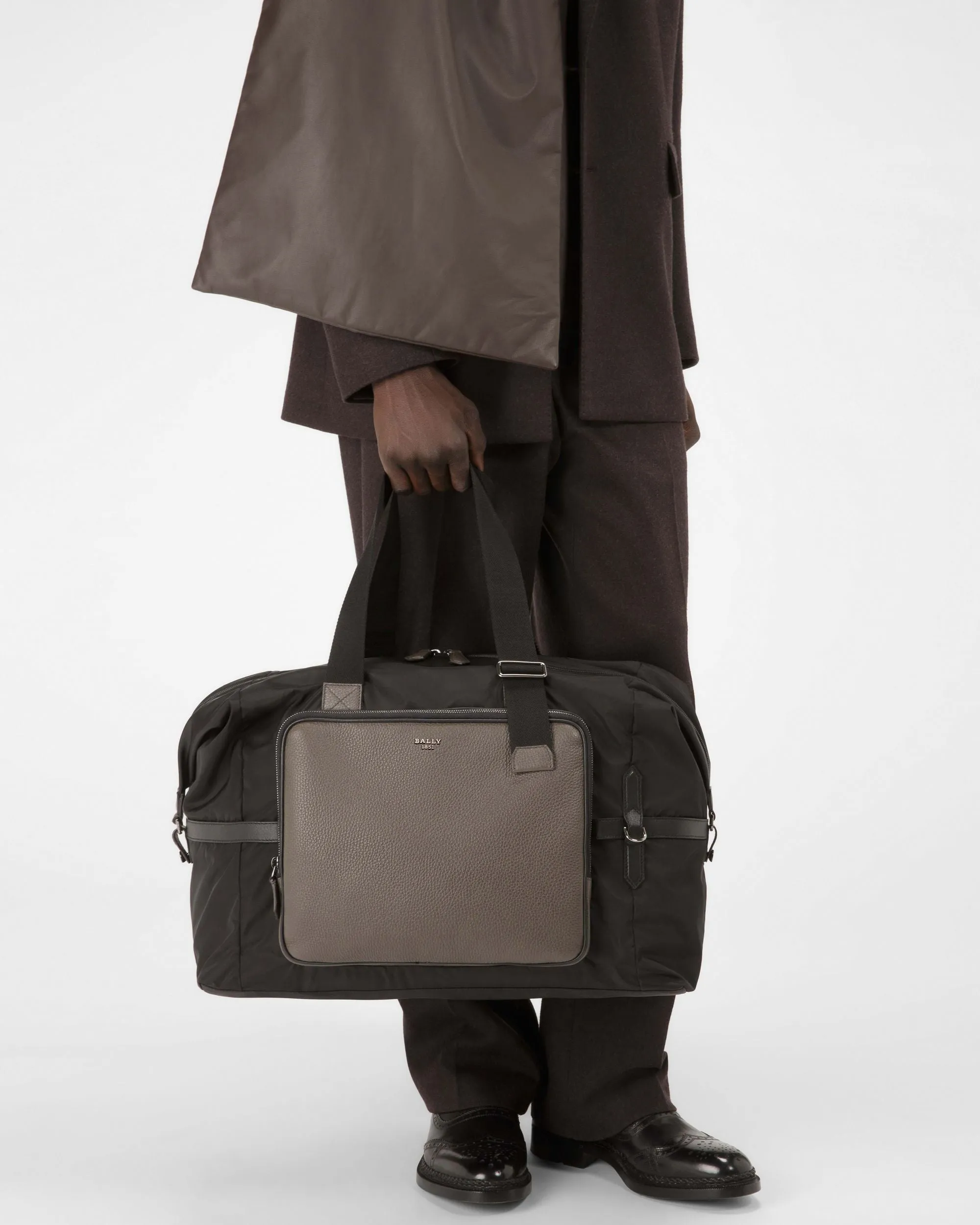 Balten Recycled Nylon Weekender In Black