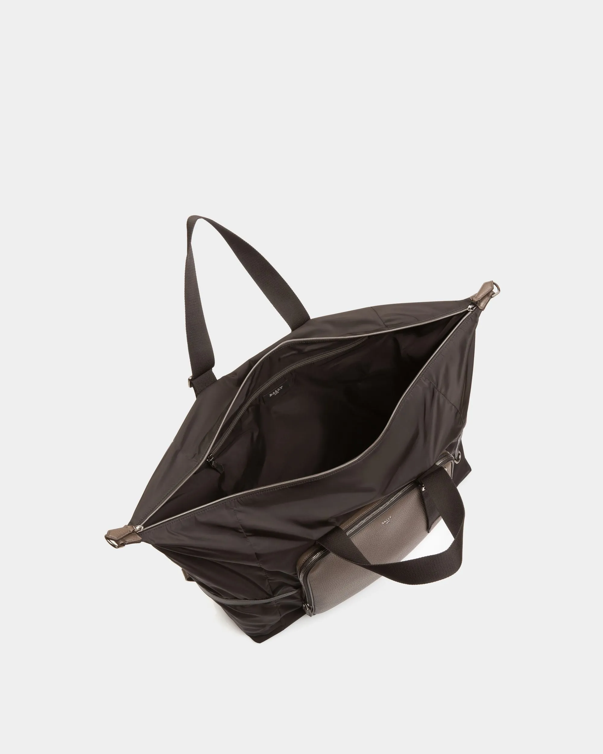 Balten Recycled Nylon Weekender In Black