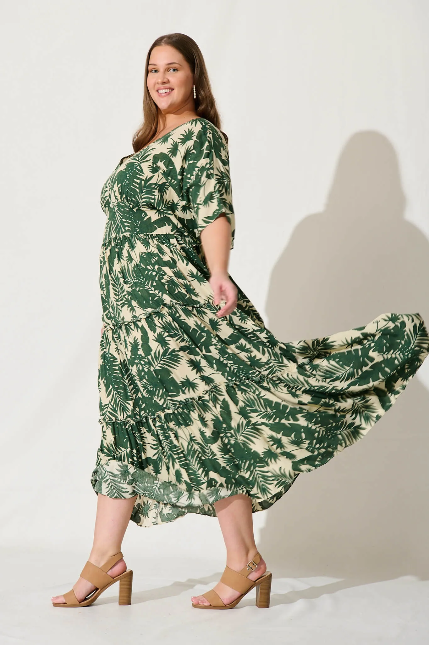 Cameo Maxi Dress In White With Green Leaf Print