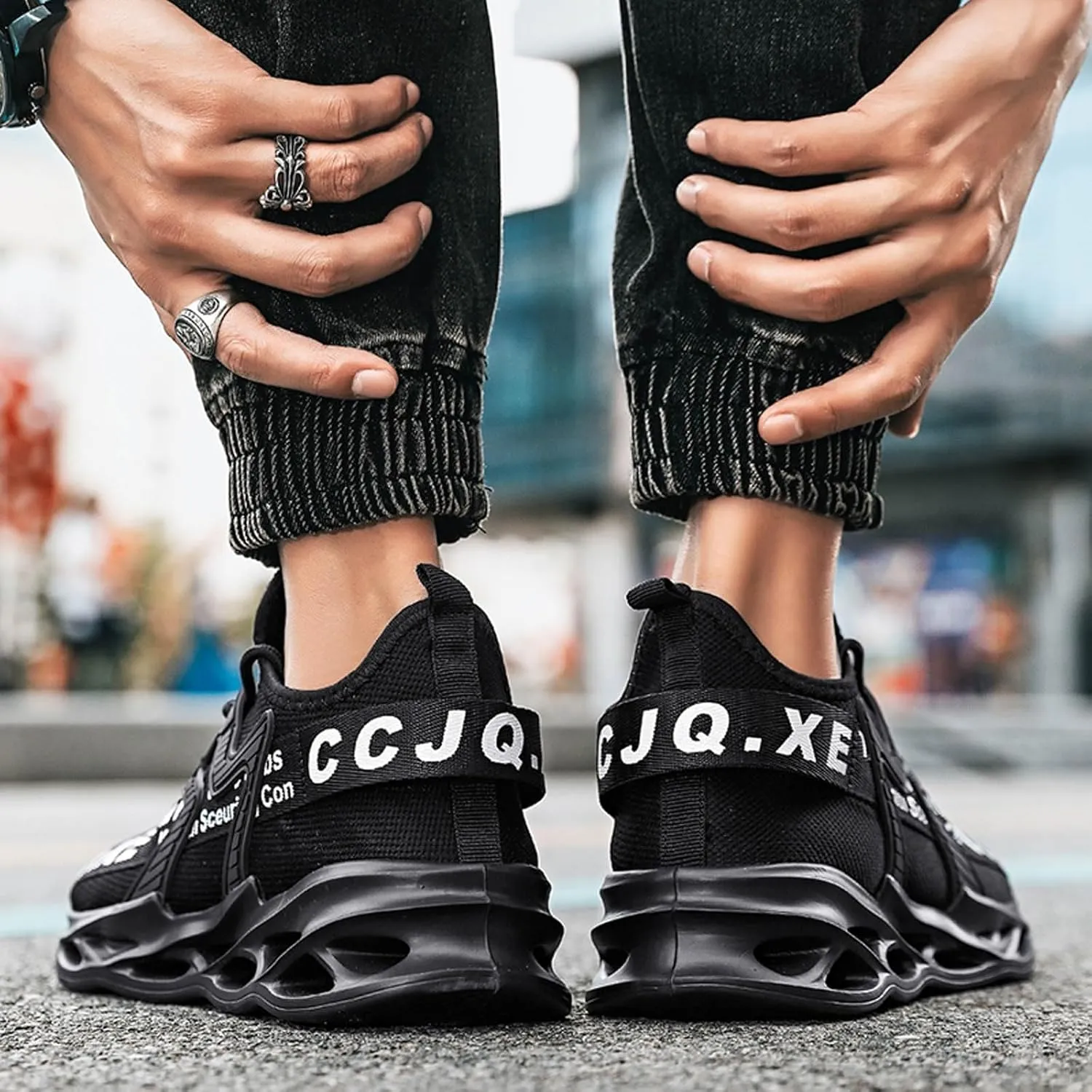 Couples Fashion Solid Color Mesh Shoes for Men and Women Breathable Comfortable Running Shoes Mens Shoes 574 V2 Sneaker