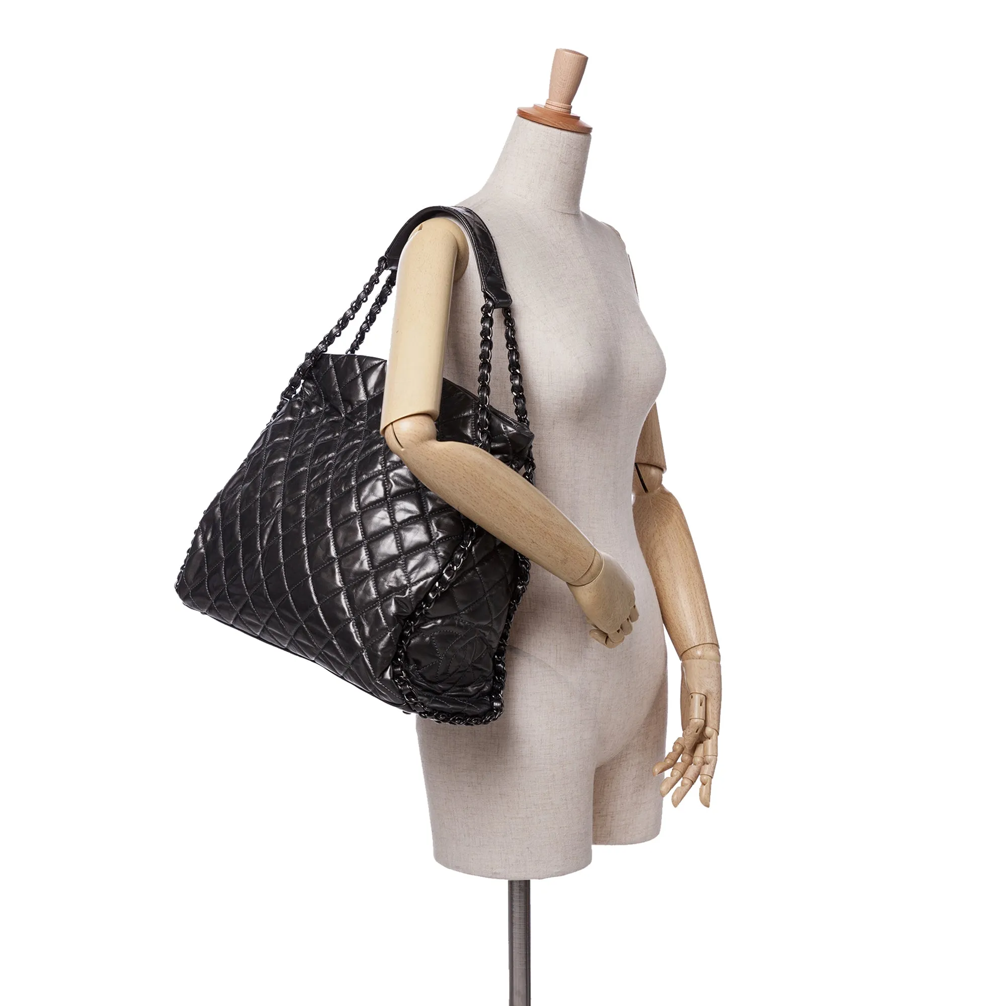Gray Chanel Large Quilted Metallic Calfskin Chain Me Hobo Tote Bag
