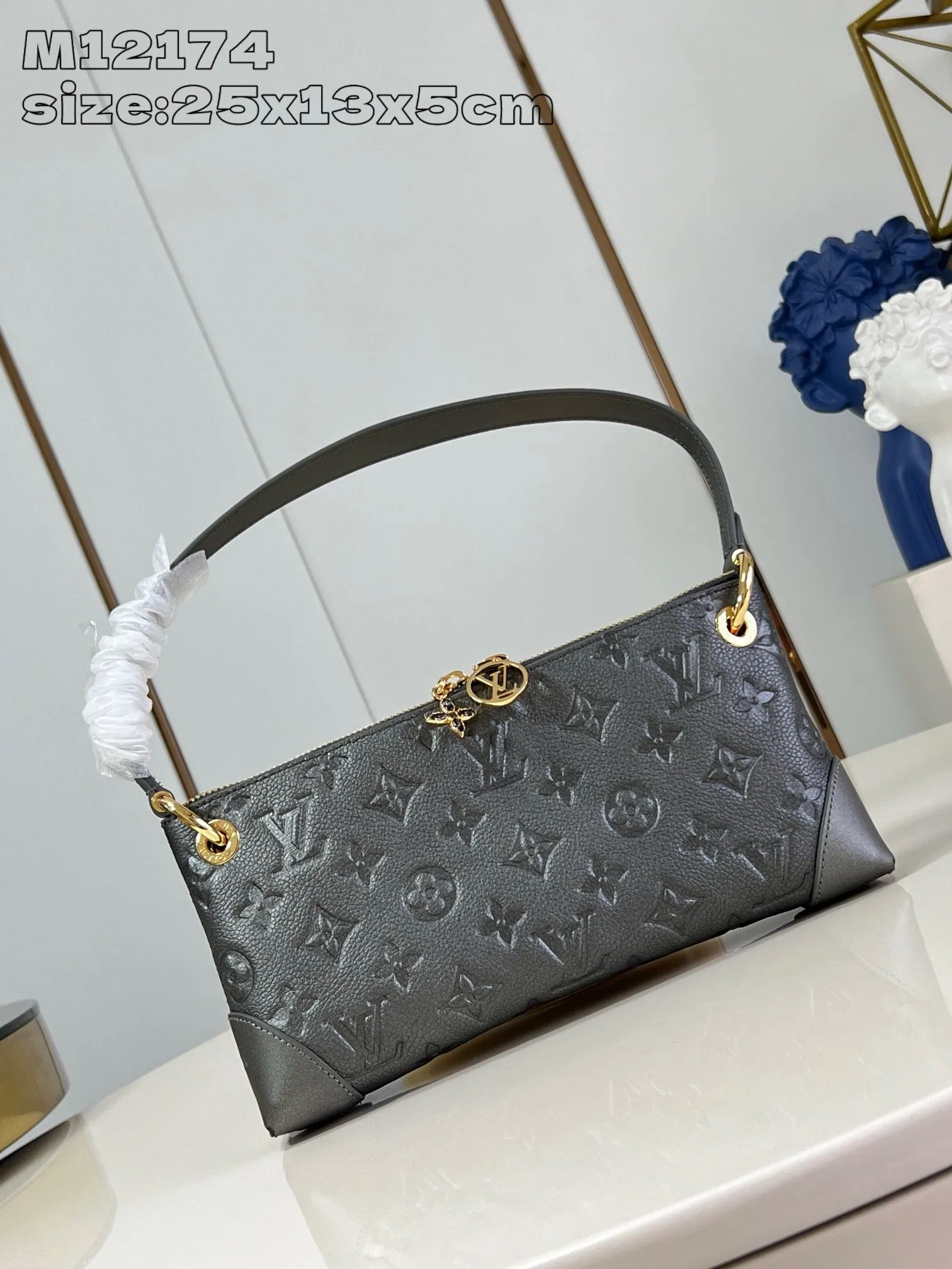 LB1132 Pochette Sèvres / HIGHEST QUALITY VERSION / 10 x 5.1 x 2 inches