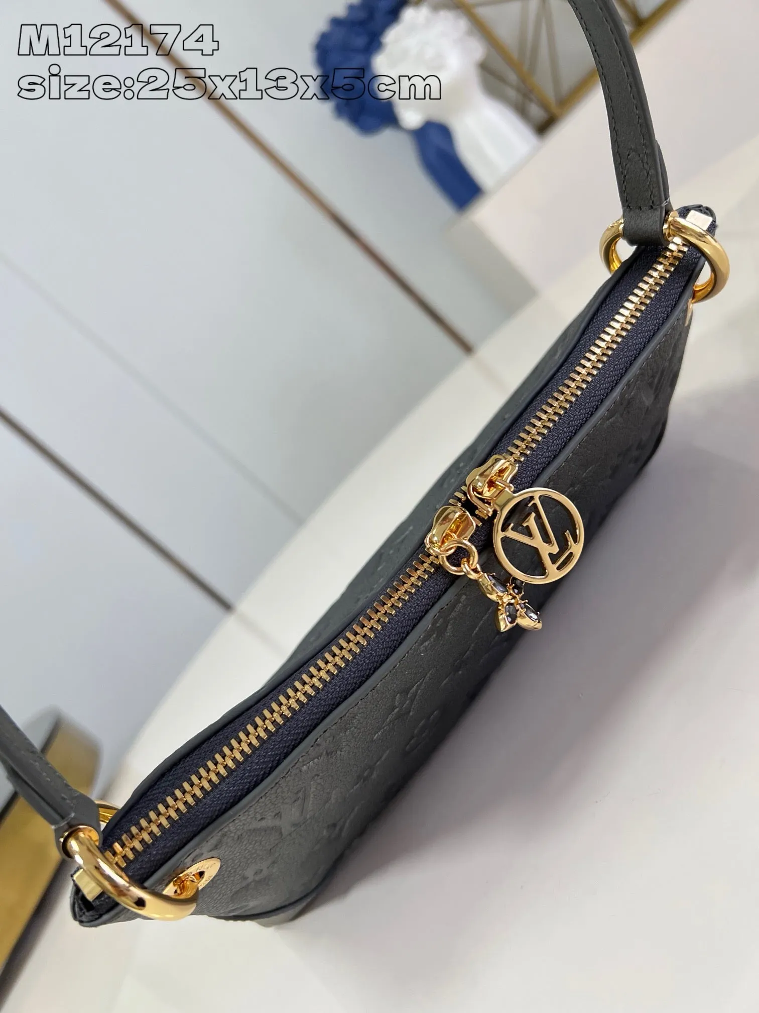 LB1132 Pochette Sèvres / HIGHEST QUALITY VERSION / 10 x 5.1 x 2 inches