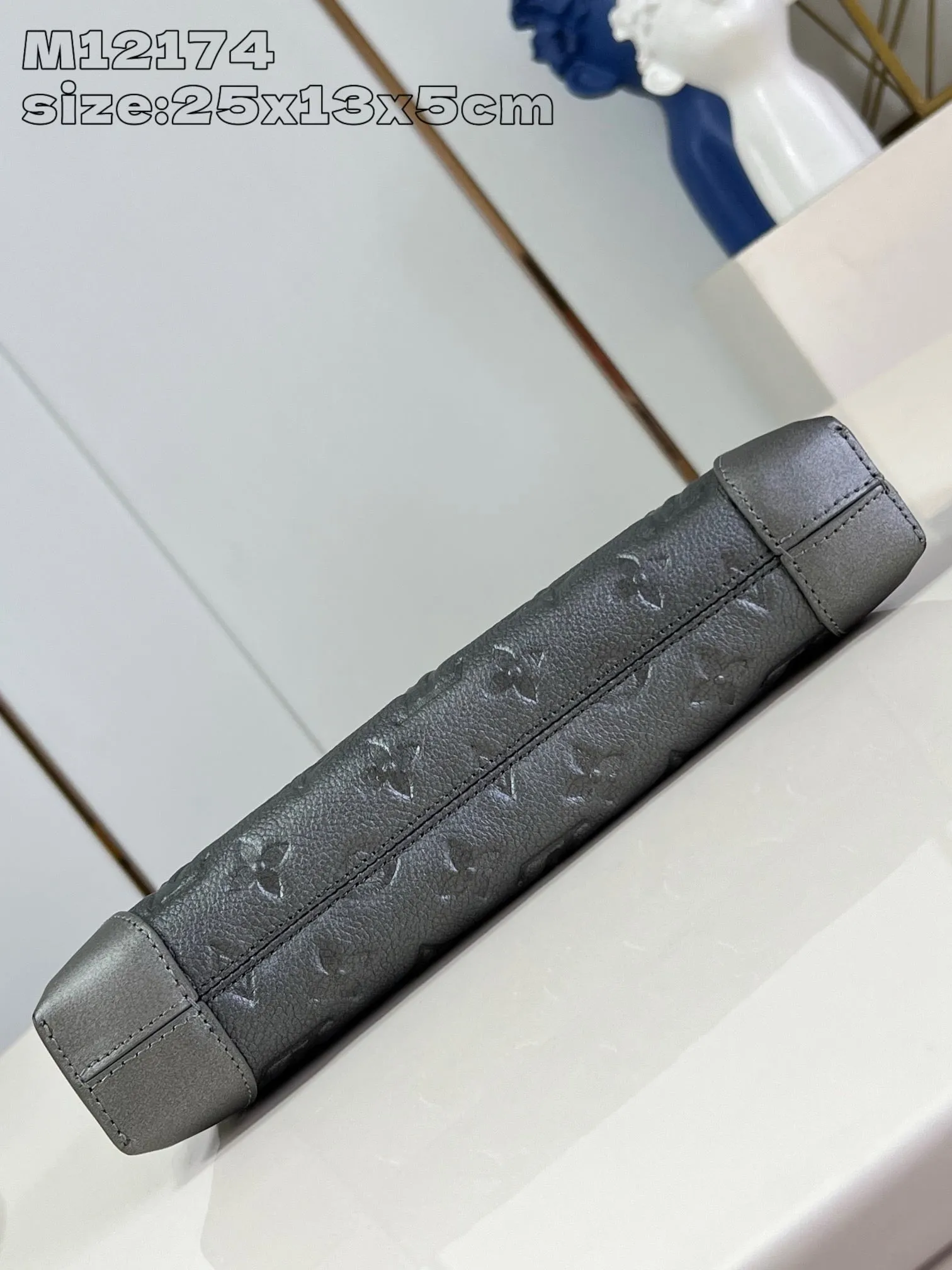 LB1132 Pochette Sèvres / HIGHEST QUALITY VERSION / 10 x 5.1 x 2 inches