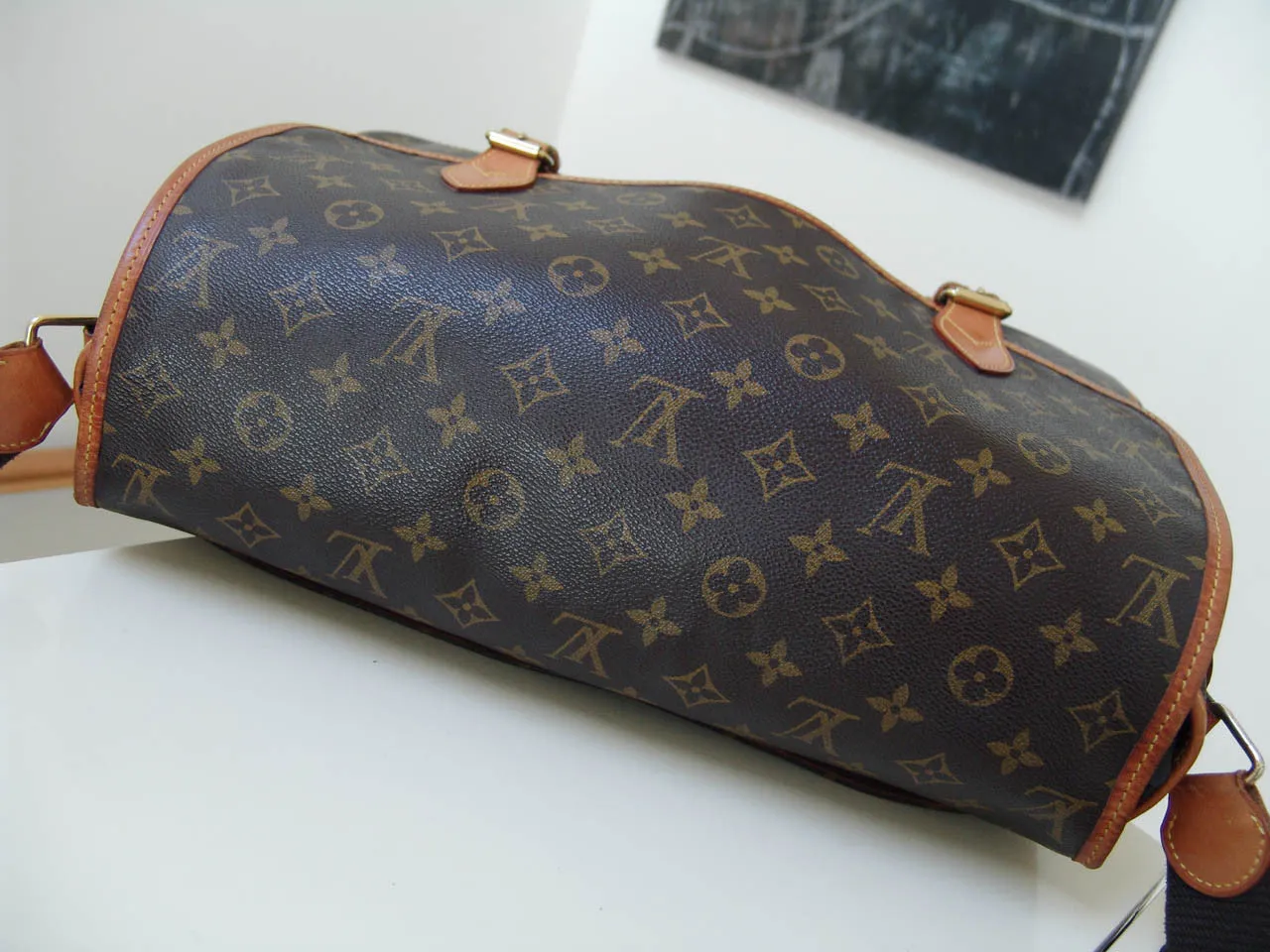 Louis Vuitton Monogram Sac Gibecière GM