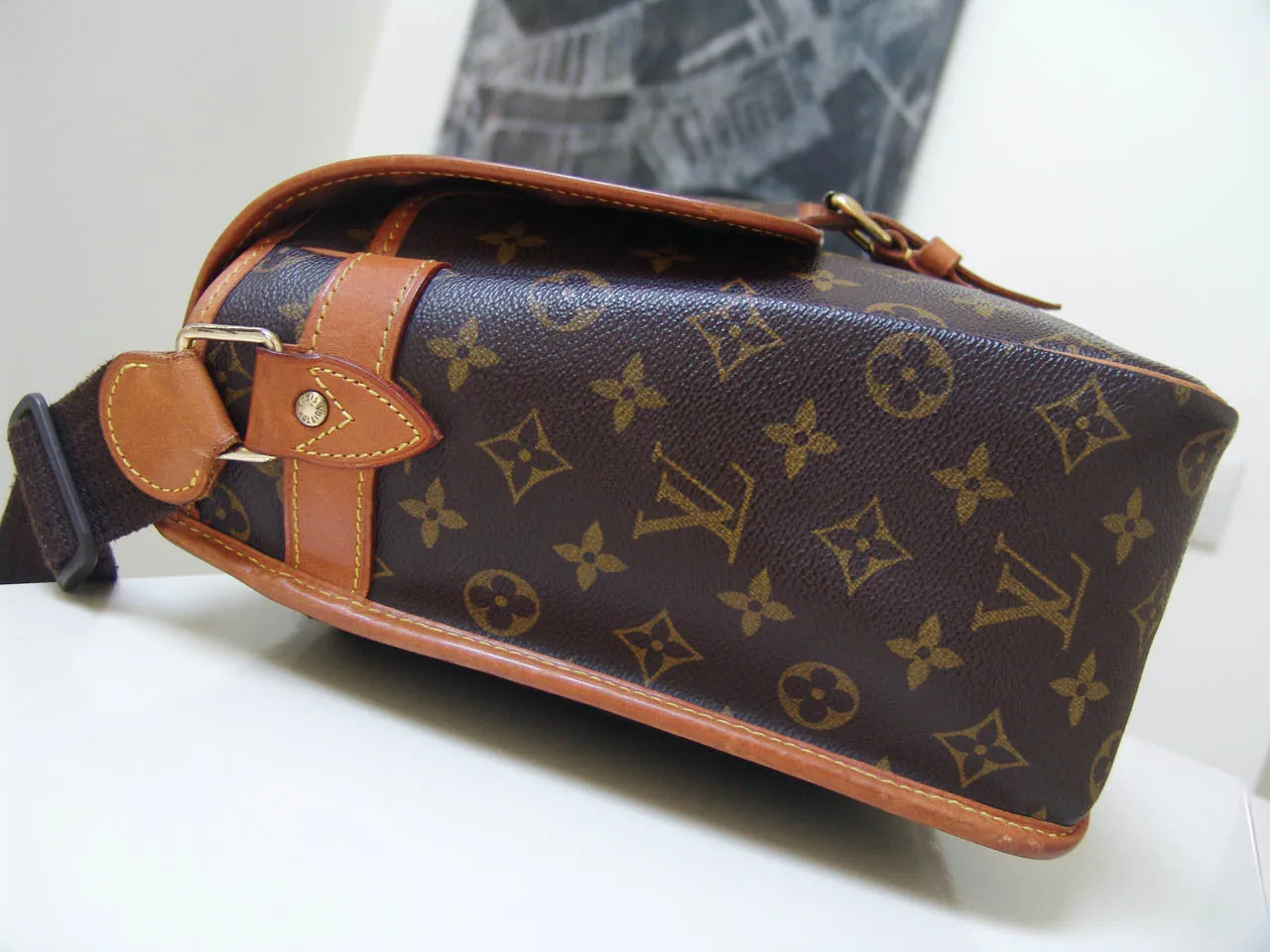 Louis Vuitton Monogram Sac Gibecière GM
