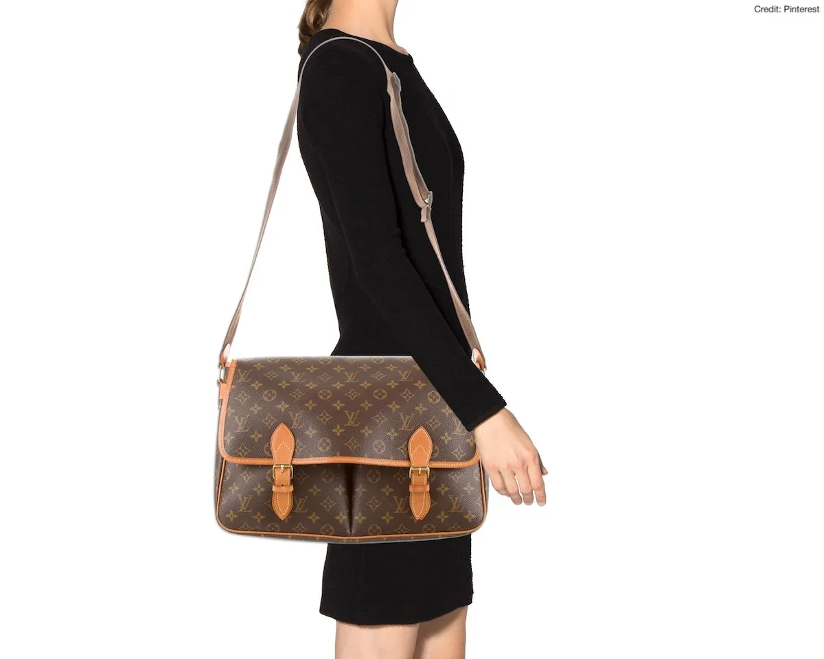Louis Vuitton Monogram Sac Gibecière GM