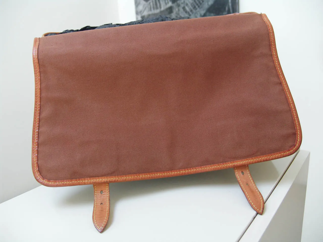 Louis Vuitton Monogram Sac Gibecière GM