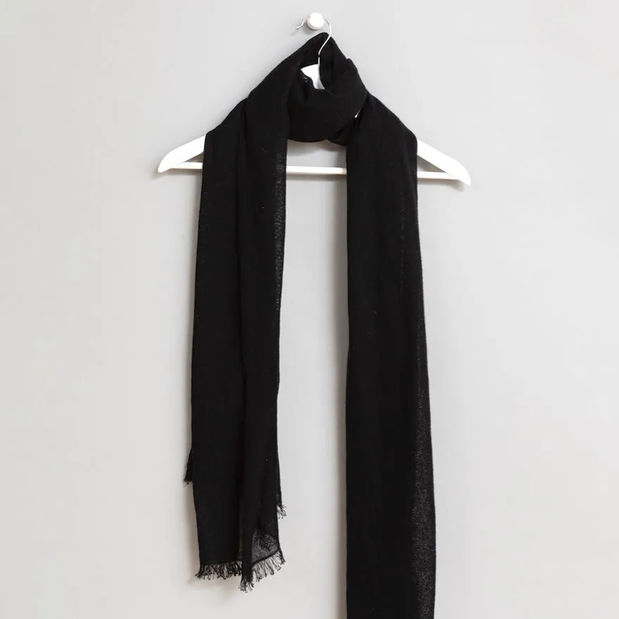 Merino Woven Scarf in Black