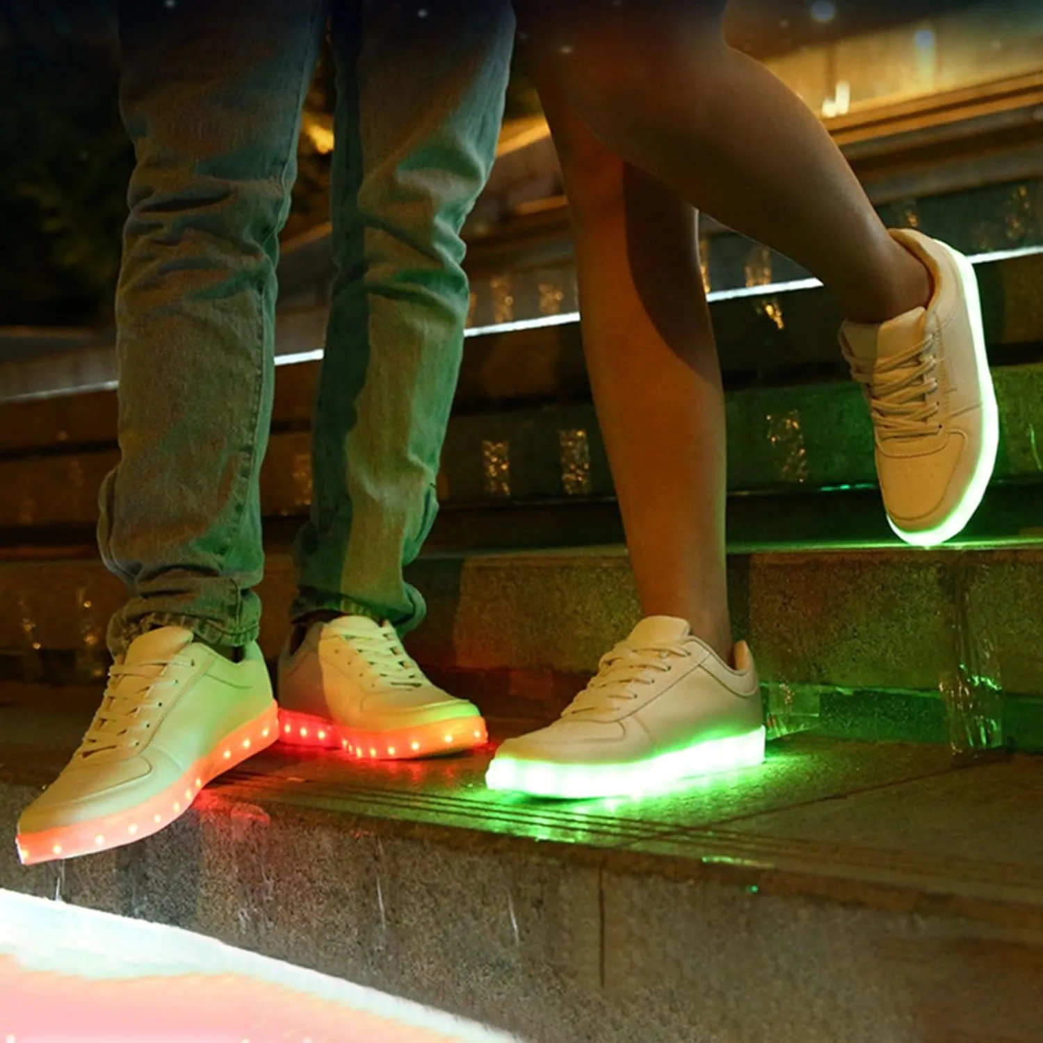 New Colorful LED Luminous Shoes Korean Version Couple USB Charging Sports Board Shoes Low Top Gold Silver Sports Shoes Charged Shoe
