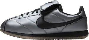 Nike Cortez SE Men's Shoes (HQ3490-099, Metallic Cool Grey/Gum Dark Brown/Black)