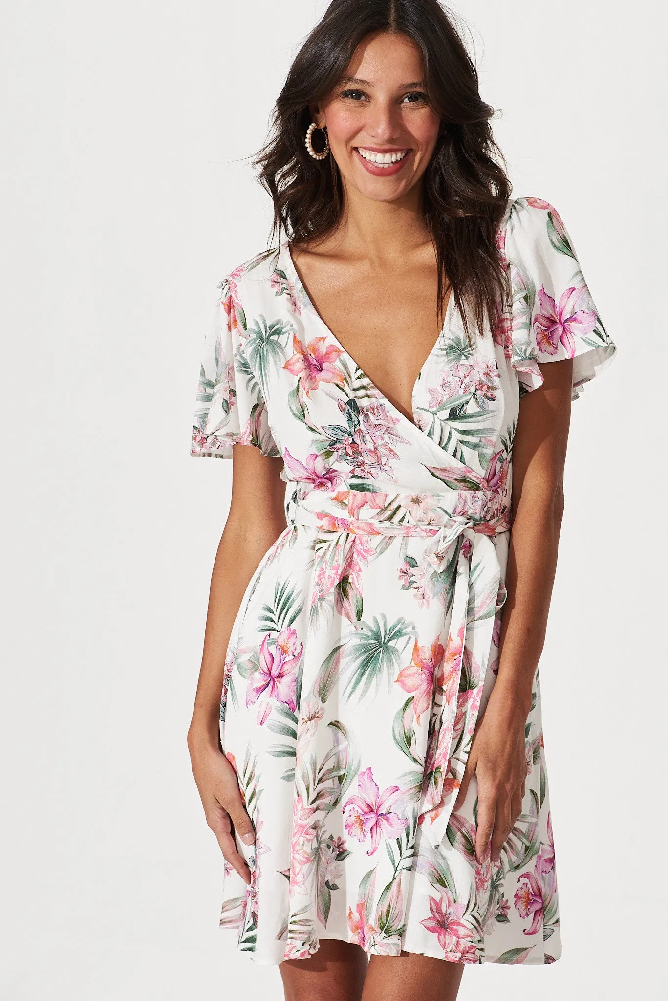 Ocean Avenue Dress In White With Tropical Floral Print Linen Blend