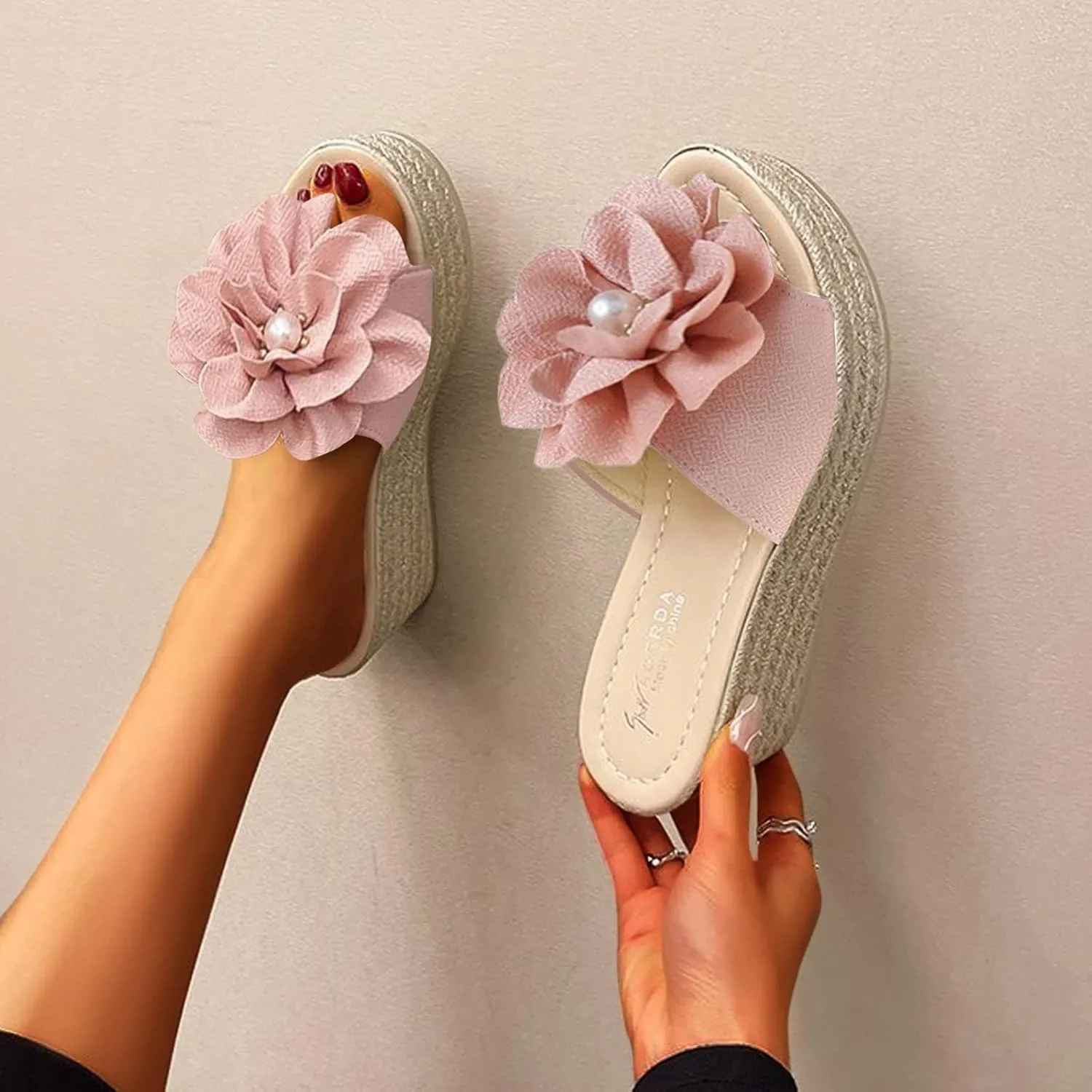Platform Sandals Women Slip On Front Gladiator Style Wedge Heels with Ankle Strap and Soft Padded Insole for Comfortable Orthopedic Sandal Beach Dressy Flip Flops for Wide Toe 2025 Spring