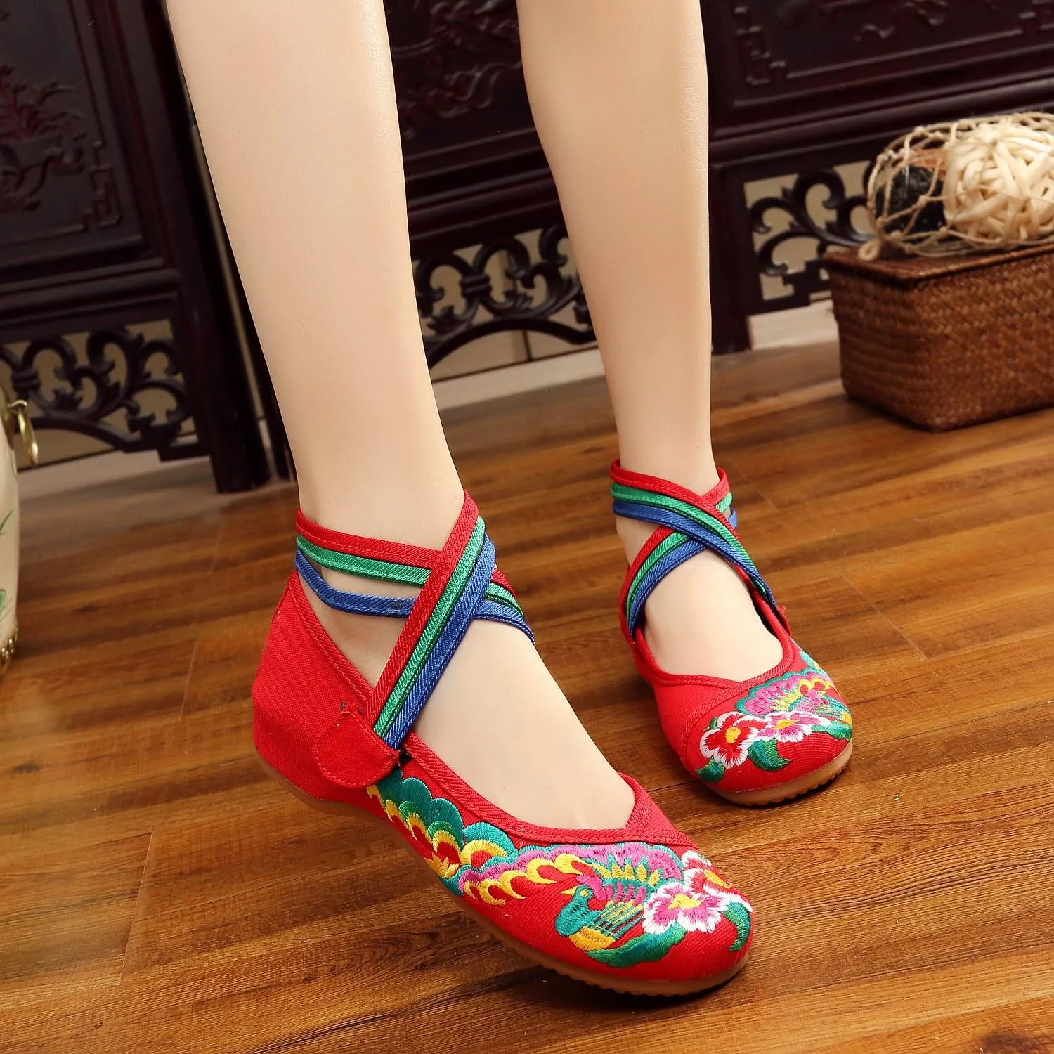 Qhome Women's Fashion Peacock Embroidery Canvas Shoes Ankle Strappy Flat Chinese Dress Shoes