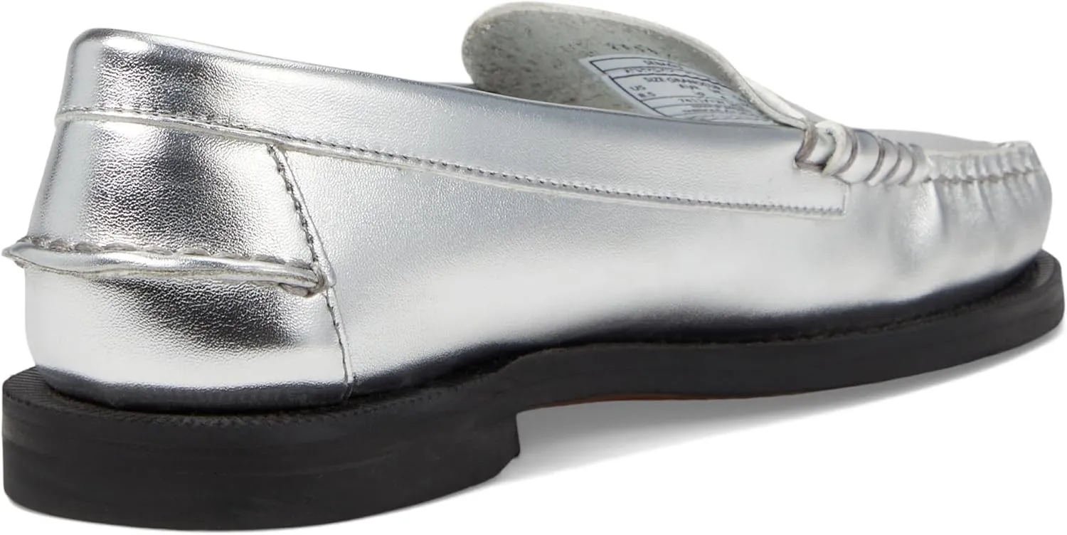 Sebago Dan Met Woman