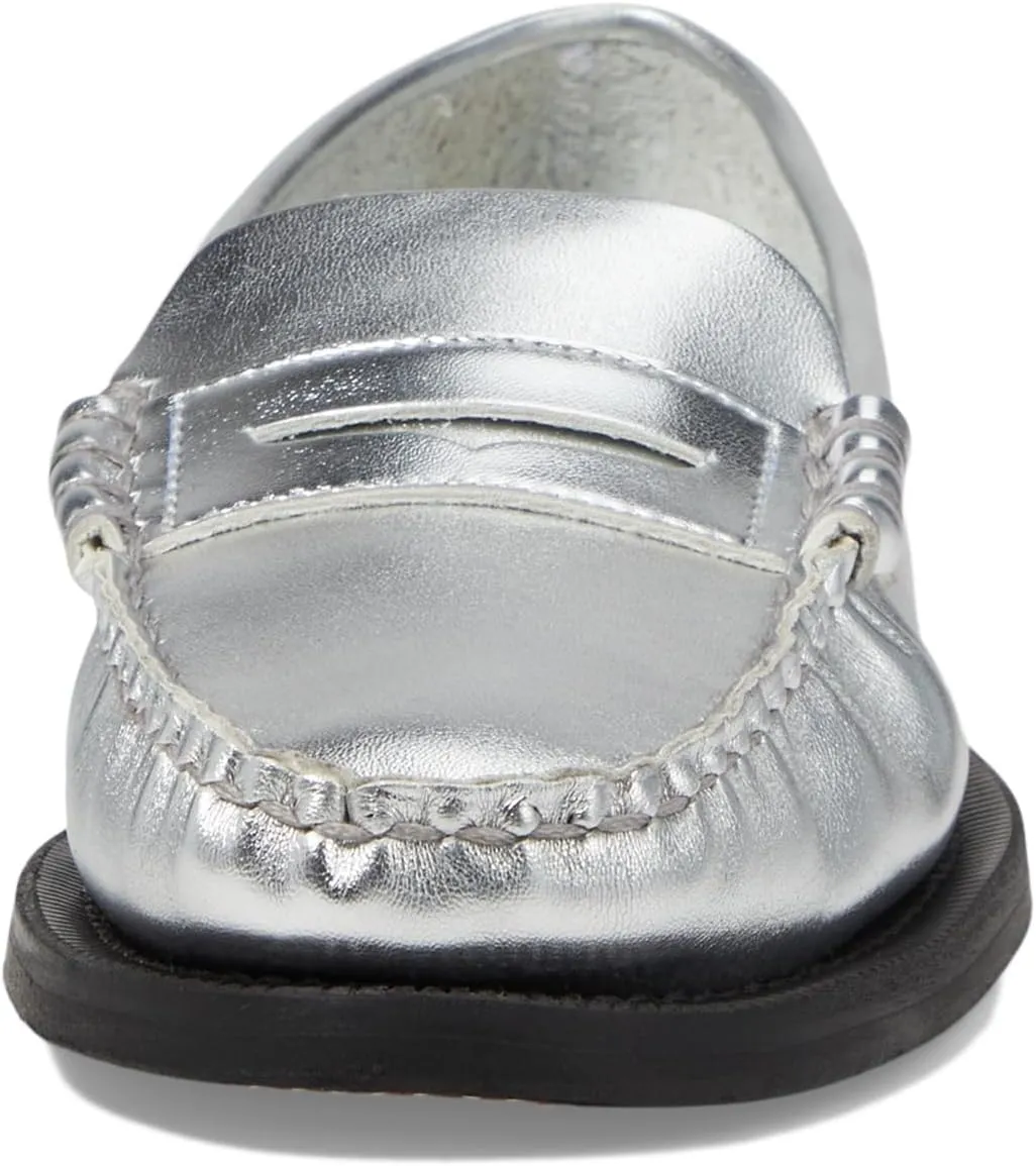 Sebago Dan Met Woman
