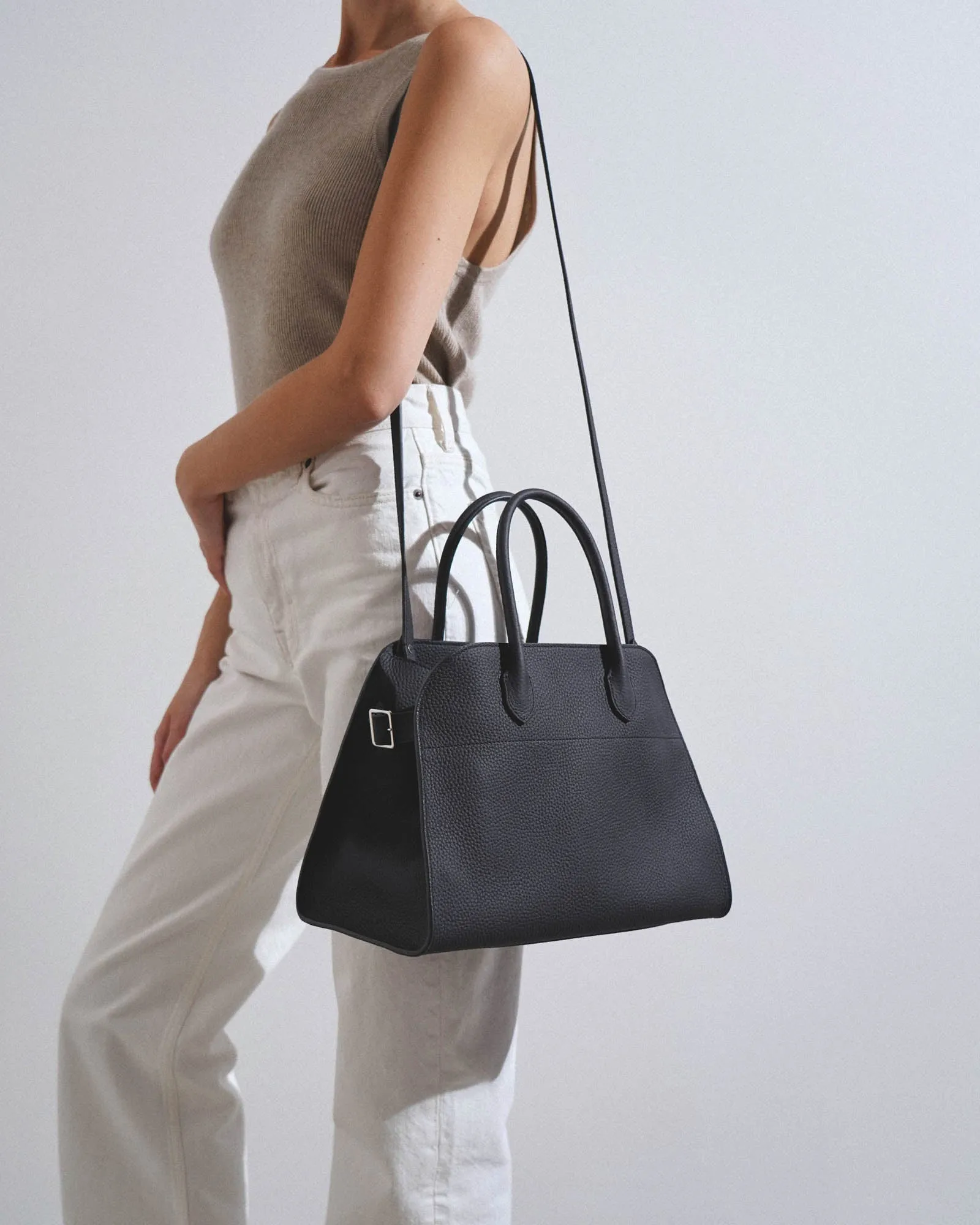 Soft Margaux 12 dark blue leather bag