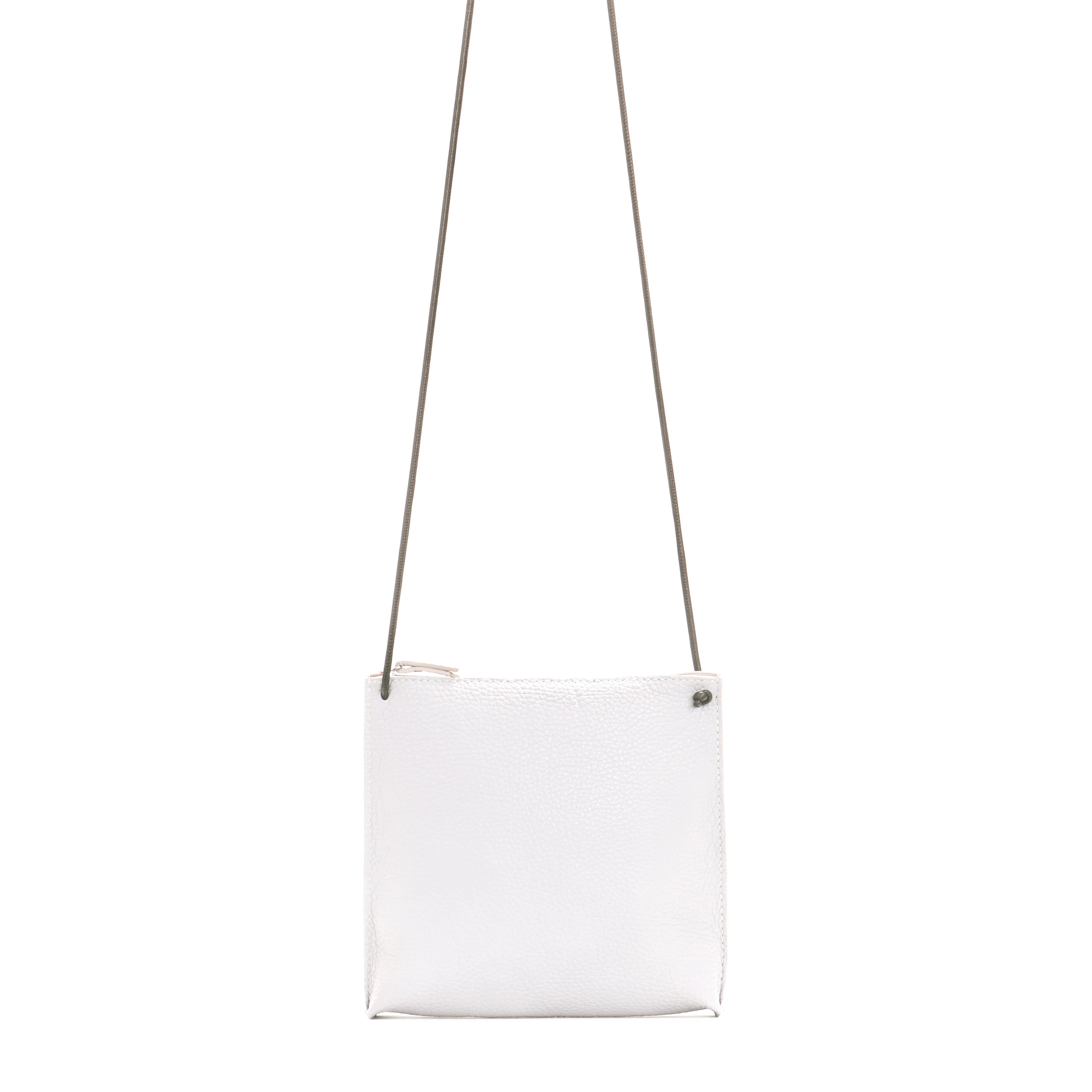 STRAPPY POUCH