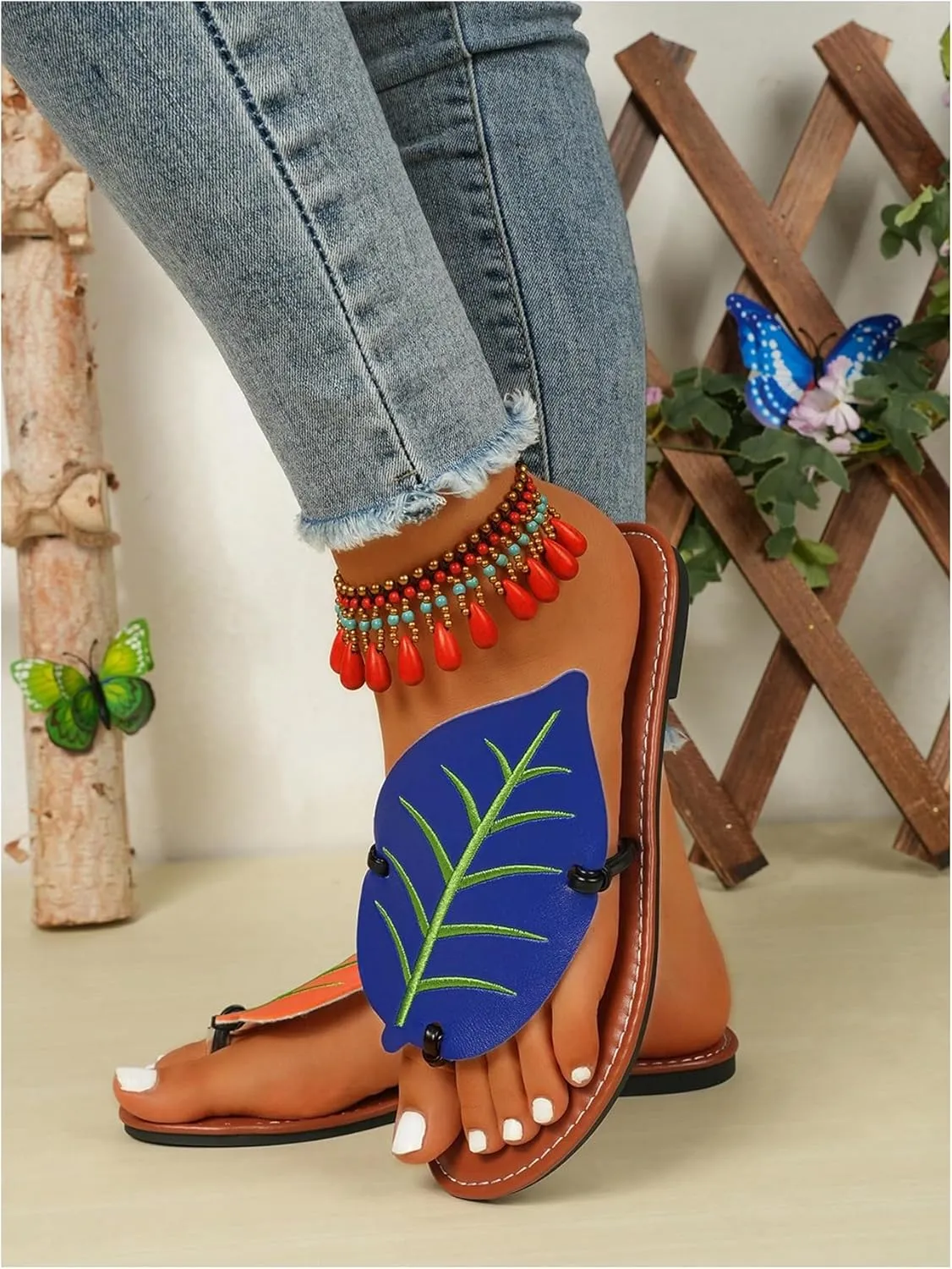 Women's Boho Leaf Appliques Thong Sandals Open Toe Outdoor Flip Flops Casual Slippers