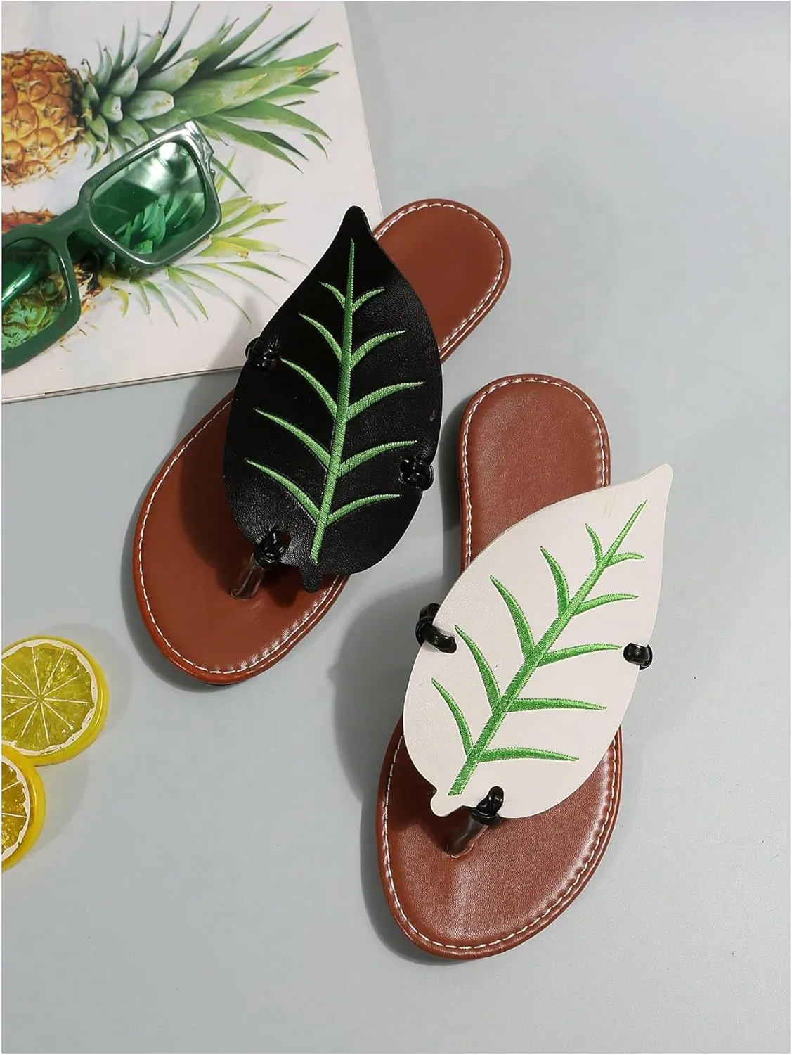 Women's Boho Leaf Appliques Thong Sandals Open Toe Outdoor Flip Flops Casual Slippers