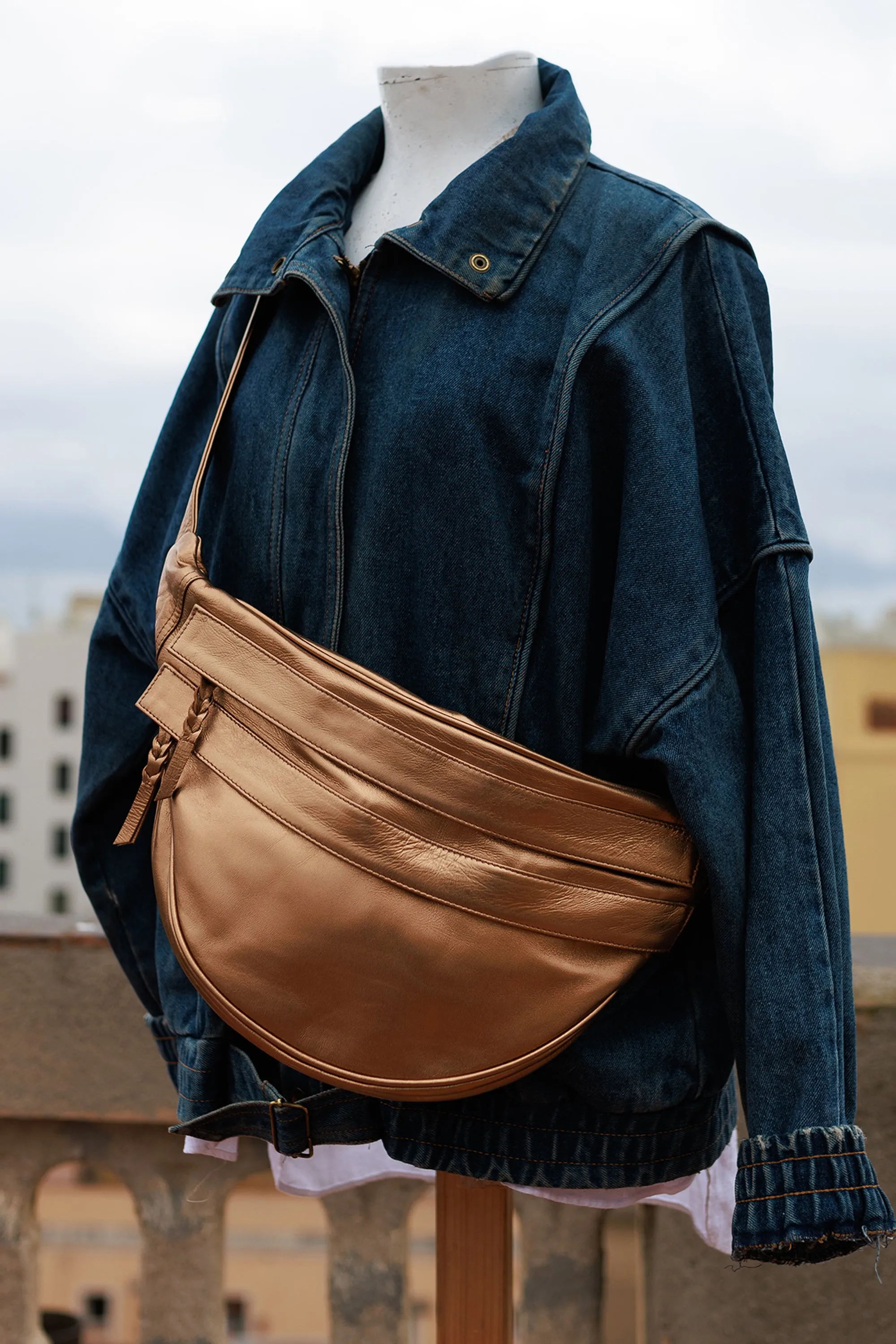 Women's Metallic Hobo Bag